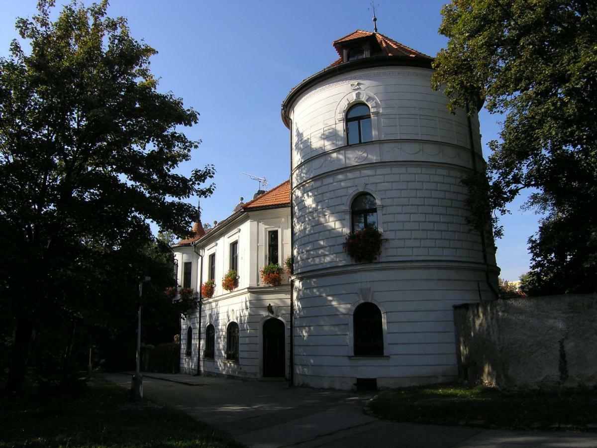 Pension Větrník Praga Exterior foto